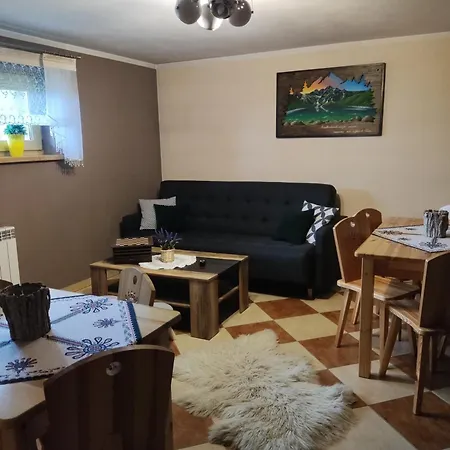 B&r Goscinne Guest house Zab